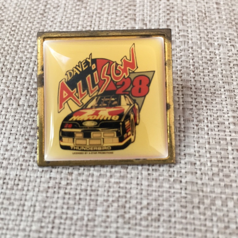 Davey Allison 28 nascar pin